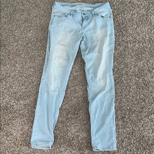 Old Navy light wash skinny jeans
